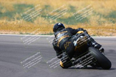 media/Apr-30-2023-CRA (Sun) [[020fcf5d43]]/Race 11-600 Expert Superbike/